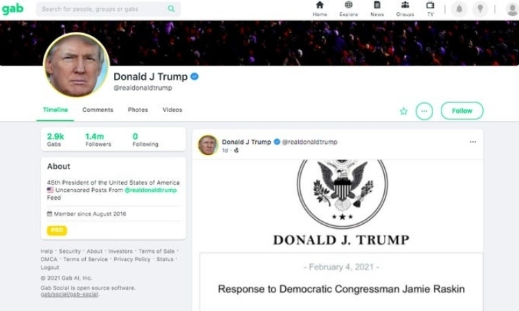 Trump tái xuất mạng xã hội