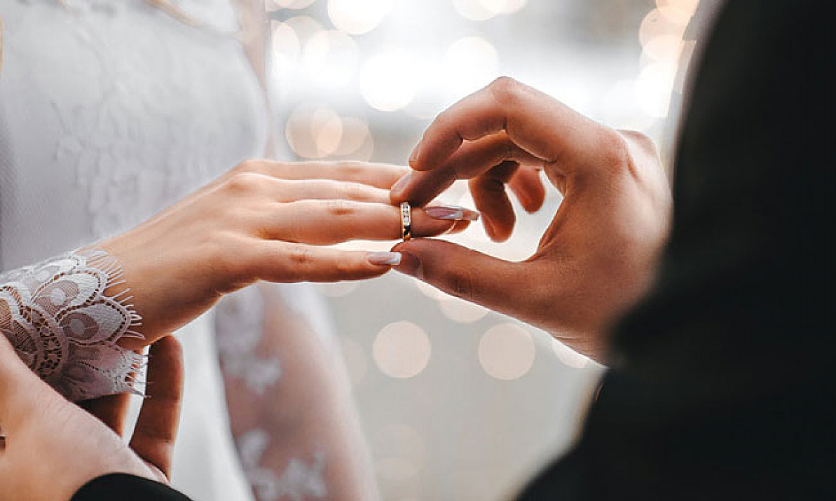 Yêu nhiều người, tôi có gặp khó khi xin giấy xác nhận độc thân?