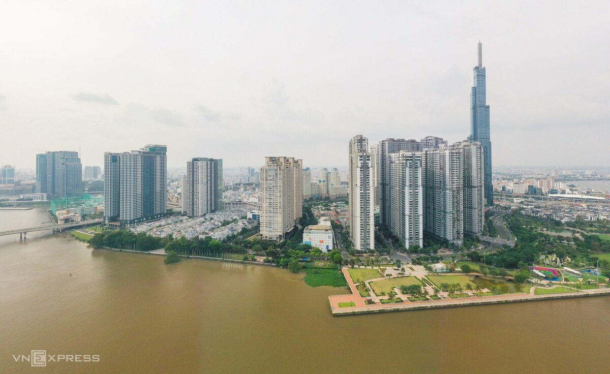 Hiện trạng hai đường ven sông Sài Gòn bị bức tường ngăn