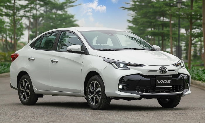 Toyota Vios: giá lăn bánh 2/2025, TSKT, đánh giá chi tiết