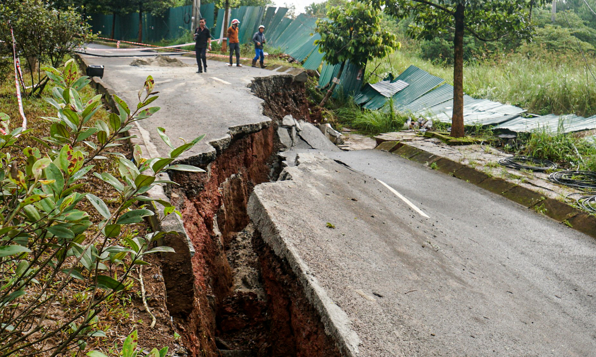 Gallery - Sạt lở tàn phá nhiều công trình ở Tây Nguyên - VnExpress