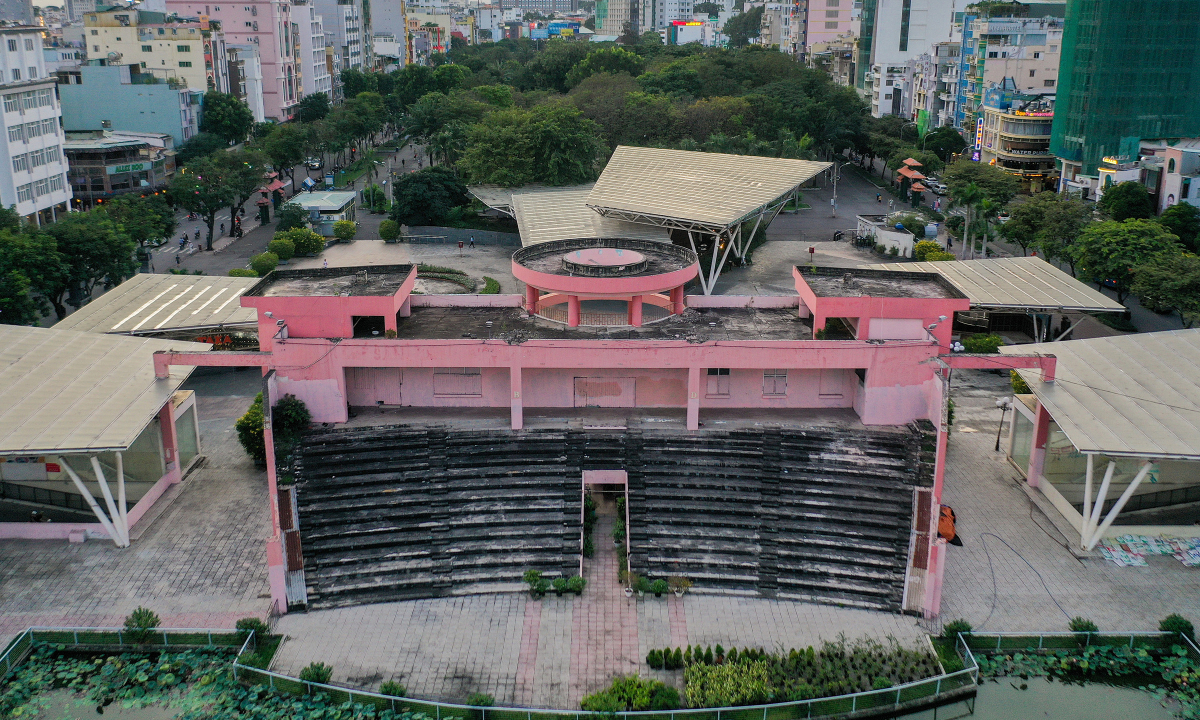Gallery - Sân khấu 10.000 m2 bỏ hoang trong công viên trung tâm TP HCM - VnExpress