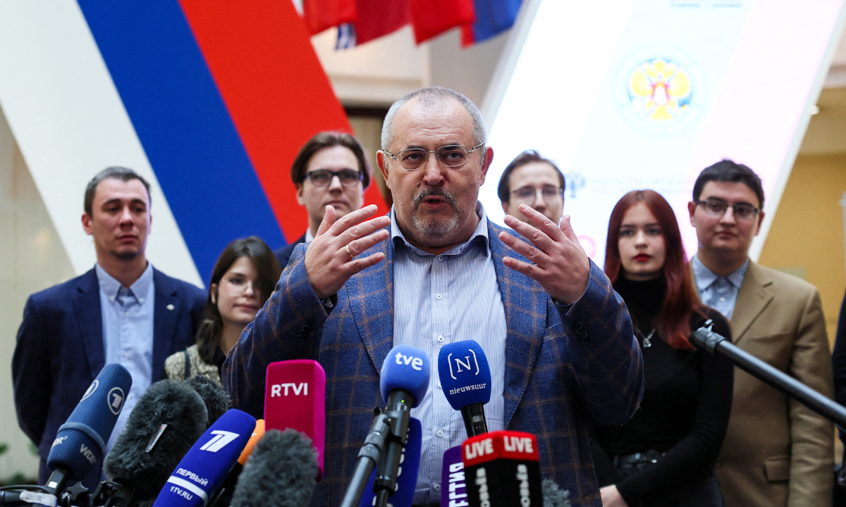 Gallery - Nhà hoạt động phản chiến Nga nộp đơn tranh cử tổng thống - VnExpress