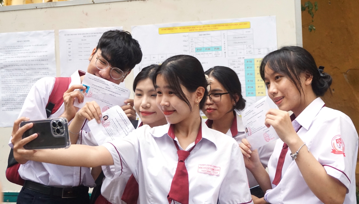 Gallery - Học sinh chuyên không được thi học sinh giỏi ở môn chuyên - VnExpress