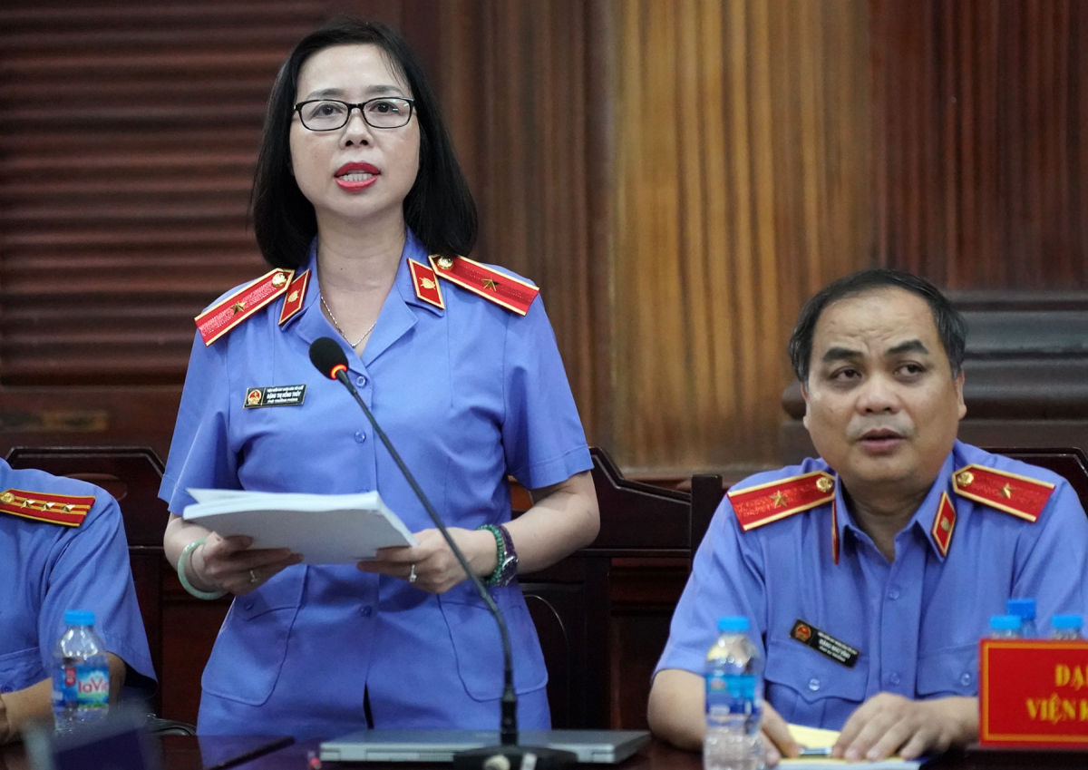 Gallery - Tranh luận gay gắt về 'lần đầu đề nghị án tử hình với nữ doanh nhân' - VnExpress