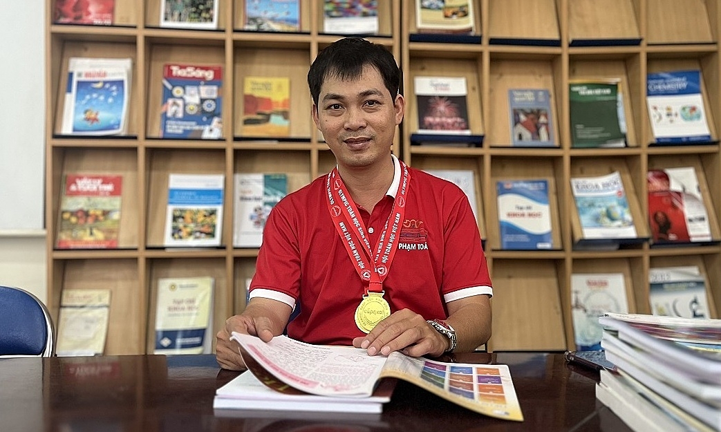 View - Sinh viên 38 tuổi đoạt giải đặc biệt Olympic Toán học toàn quốc - VnExpress