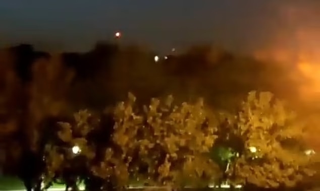 Gallery - Israel có thể đã tập kích tên lửa đáp trả Iran - VnExpress