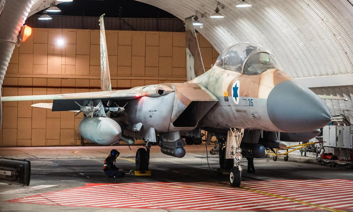 Israel giữ 'im lặng chiến lược' để tháo ngòi nổ xung đột với Iran