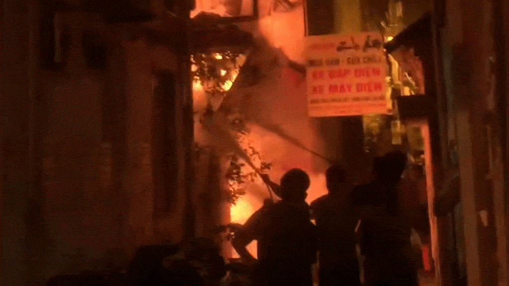 Gallery - Cháy nhà trọ 5 tầng ở Trung Kính Hà Nội, 14 người chết