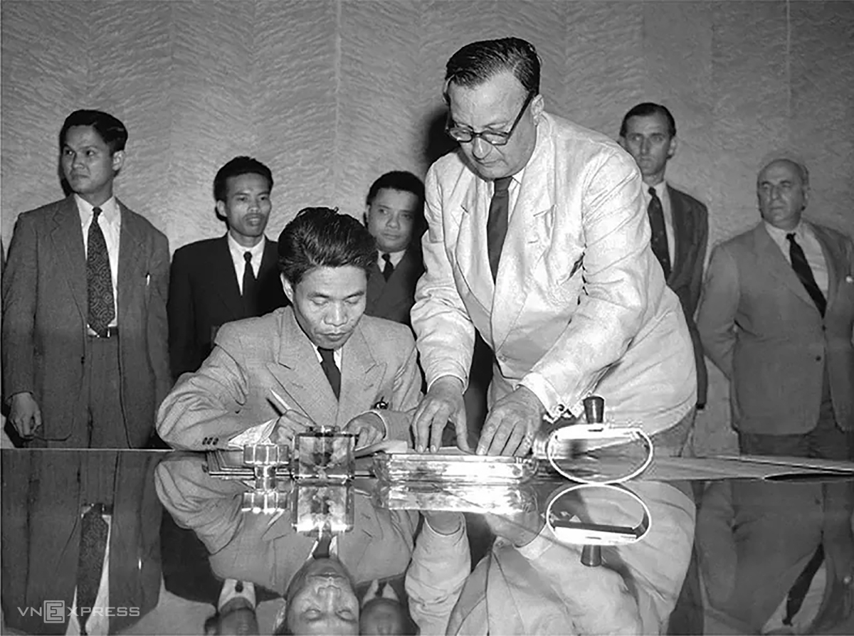 Gallery - Hội nghị Geneve 70 năm trước - Báo VnExpress