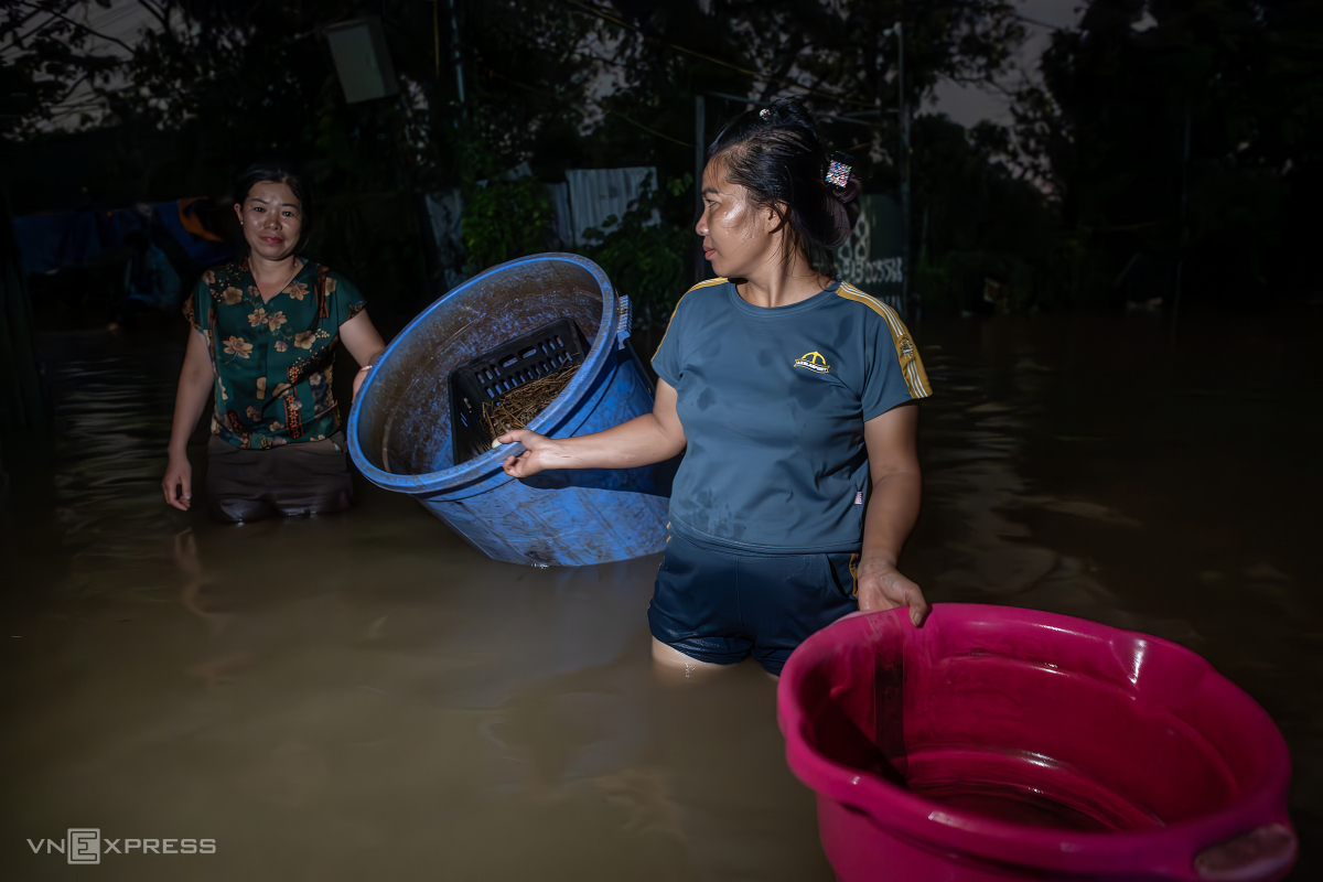 Gallery - Hà Nội chạy lụt - Báo VnExpress