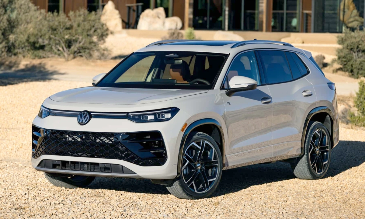 Volkswagen Tiguan thế hệ mới ra mắt khách Mỹ - Báo VnExpress