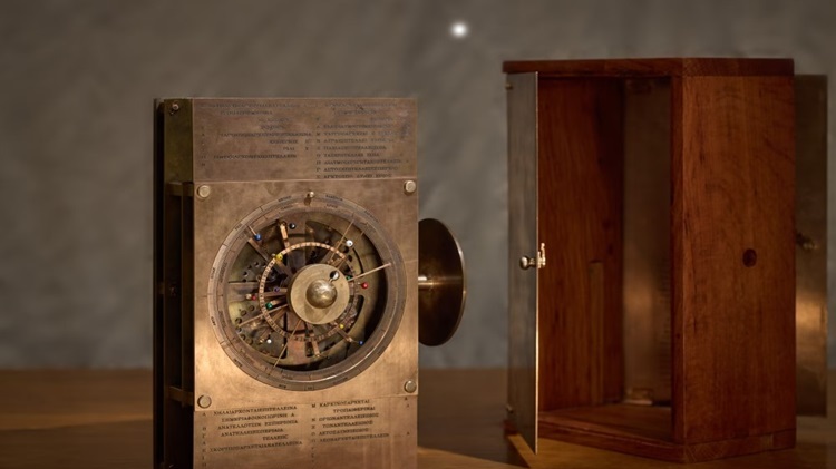 The world's first computer mystery
