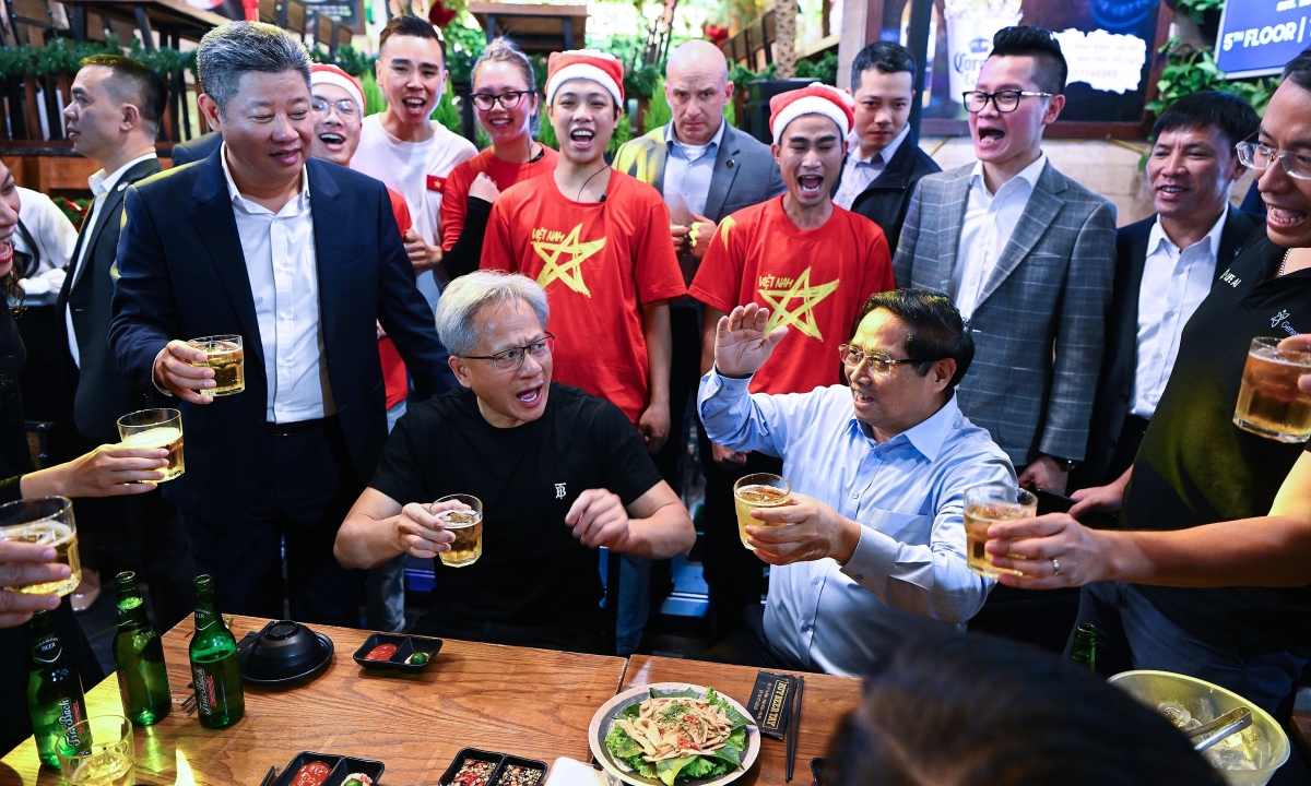 Việt Nam cân nhắc miễn thị thực cho tỷ phú và người nổi tiếng: Cơ hội thu hút đầu tư và du lịch