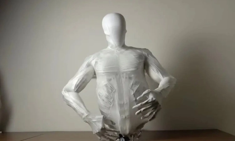 Robot "người nhân tạo" cử động 1.000 cơ bắp