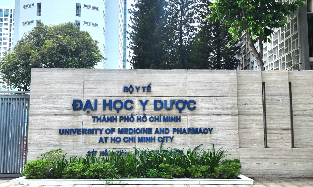 Đại học Y Dược TP HCM đổi cách tính điểm IELTS, công bố học phí 2025