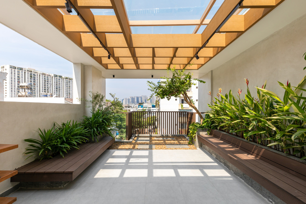 Nhà phố "phân luồng" di chuyển để ở, kinh doanh