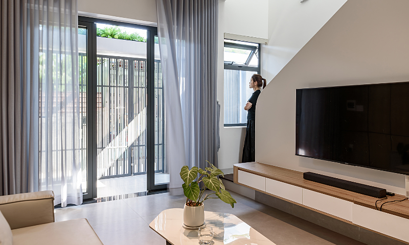 Cải tạo nhà ống 90 m2 xuống cấp thành không gian hiện đại