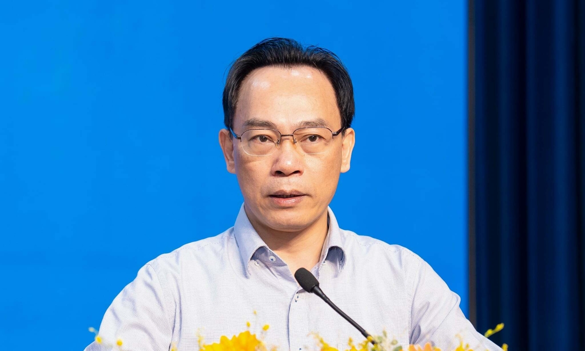 Thứ trưởng Giáo dục: Sẽ siết đào tạo tiến sĩ - Báo VnExpress