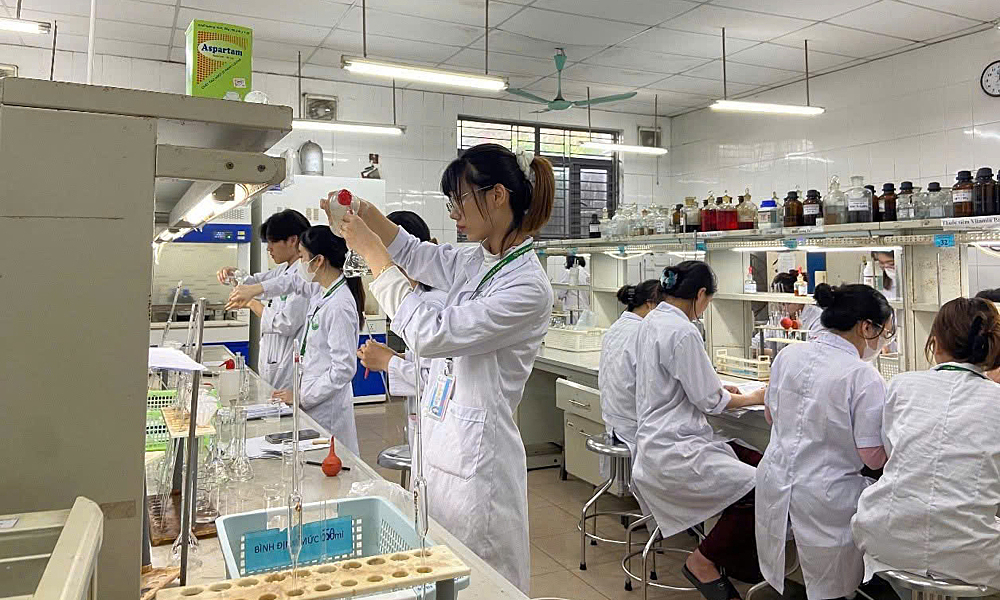 Điểm chuẩn ba năm qua của Đại học Dược Hà Nội Điểm chuẩn ba năm qua của Đại học Dược Hà Nội
