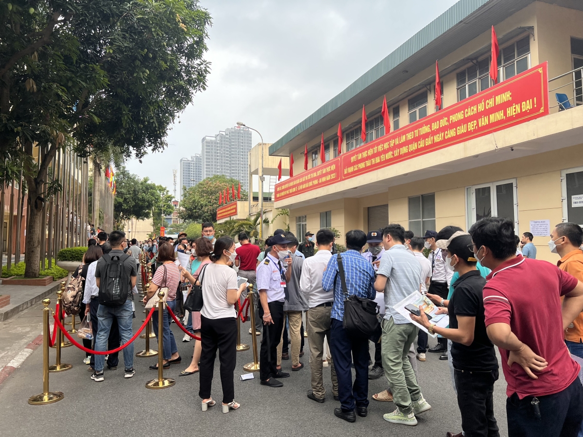Người thu nhập trung bình ‘mắc kẹt’ với giấc mơ mua nhà Người thu nhập trung bình ‘mắc kẹt’ với giấc mơ mua nhà