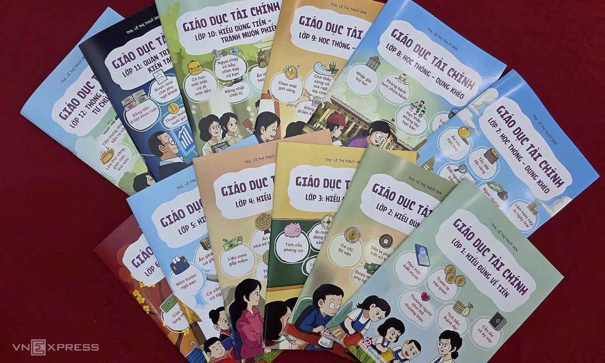 Sách Giáo Dục Tài Chính Lần Đầu Tiên Ra Mắt, Trang Bị Kiến Thức Tiền Tệ Cho Học Sinh Từ Lớp 1 Đến 12