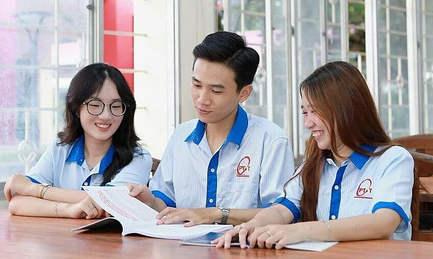 Điểm Chuẩn PTIT 2024: Đột Phá và Cơ Hội Vàng Cho Aspirants!