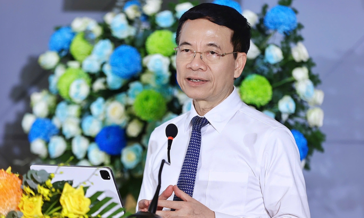 Chuyển đổi Số - Động lực Phá vỡ cho Sự Thịnh Vượng của Việt Nam: Thông điệp từ Bộ trưởng Nguyễn Mạnh Hùng