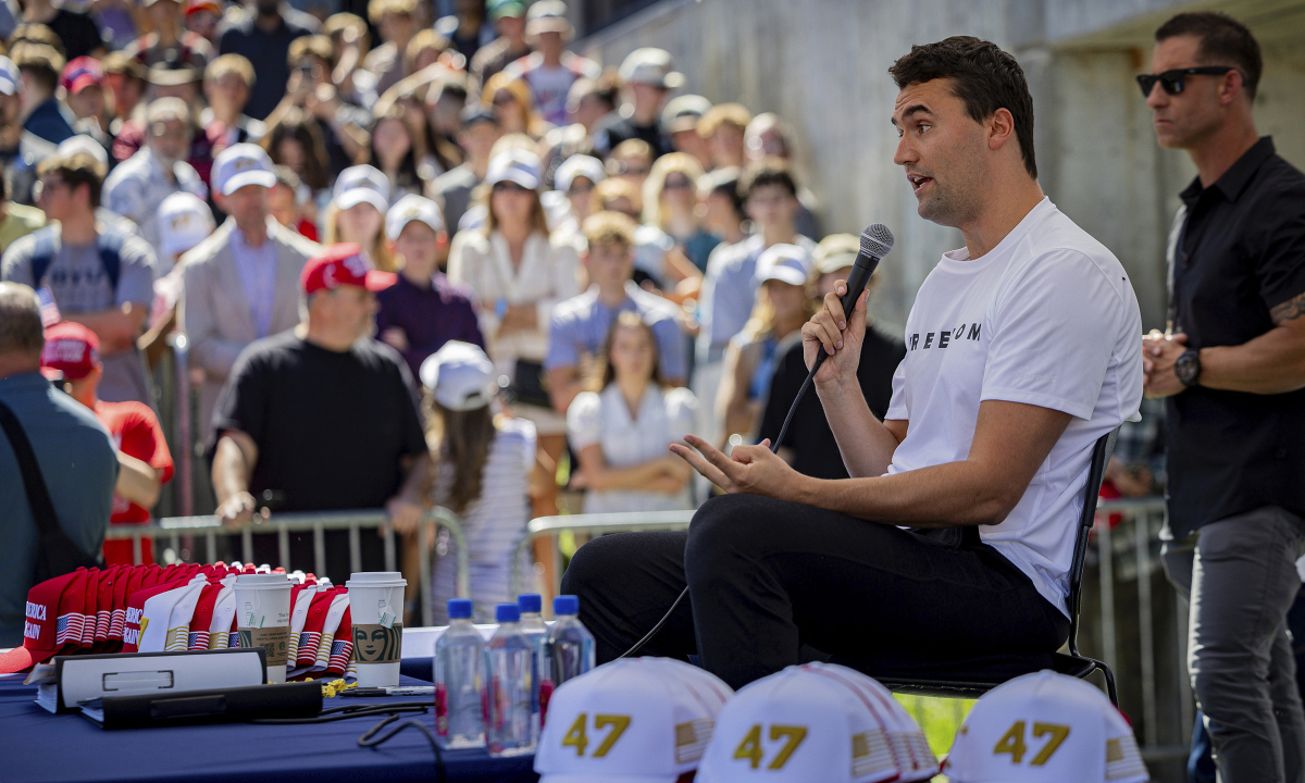 Những phút cuối đời của nhà hoạt động bảo thủ Charlie Kirk - Báo VnExpress