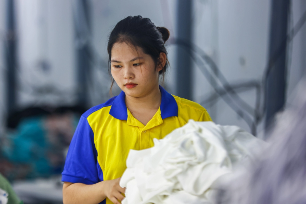 Điểm tin 6h: Vàng hạ nhiệt chênh lệch, bạc duy trì ở mức cao | Đề xuất nâng giảm trừ gia cảnh ngay kỳ tính thuế 2025 Điểm tin 6h: Vàng hạ nhiệt chênh lệch, bạc duy trì ở mức cao | Đề xuất nâng giảm trừ gia cảnh ngay kỳ tính thuế 2025