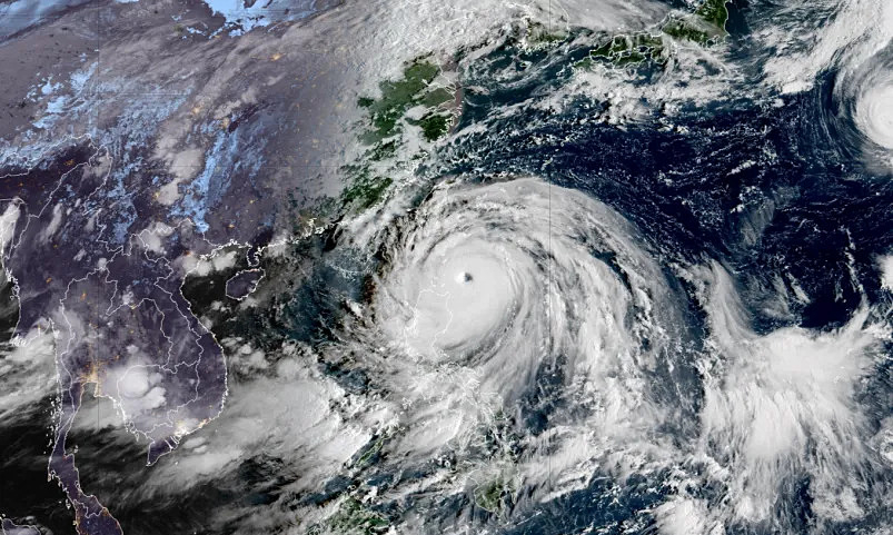 Hong Kong hủy hơn 700 chuyến bay vì siêu bão Ragasa - Báo VnExpress