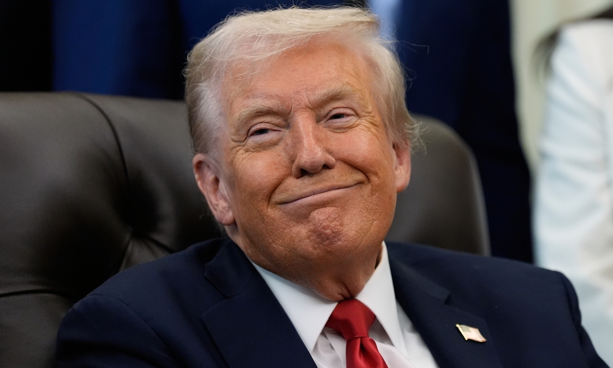 Ông Trump tuyên bố sẽ gặp riêng ông Tập ở Hàn Quốc