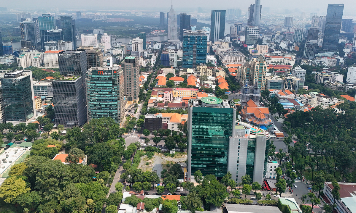 Kinh tế Xã hội Hạ tầng Bất động sản Du lịch Giá căn hộ trung tâm TP HCM tăng gấp 3 lần trong một thập kỷ