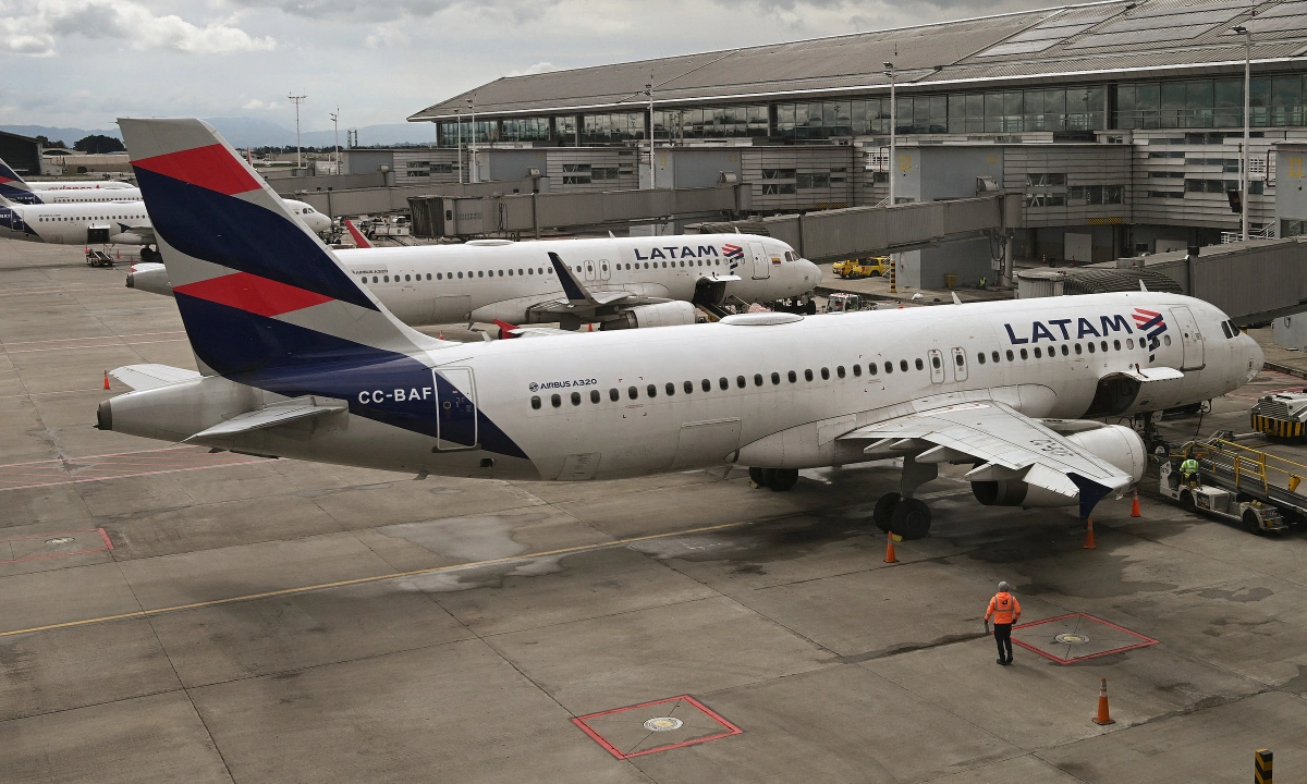 Loạt hãng ngừng chuyến bay đến Venezuela sau cảnh báo của Mỹ - Báo VnExpress