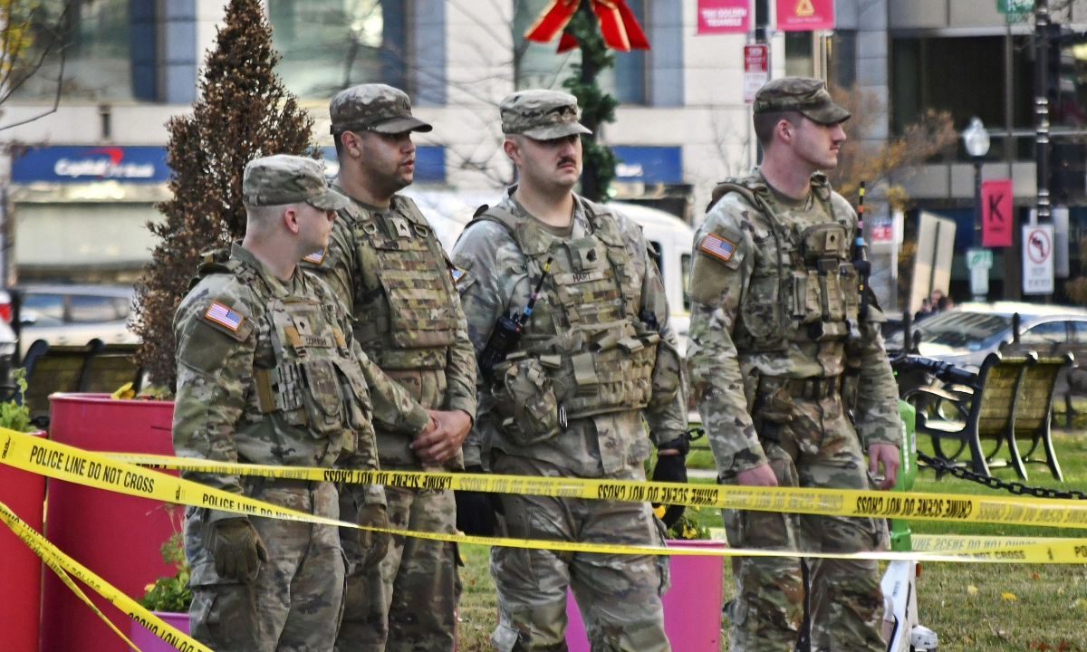 Người Mỹ kể cảnh hỗn loạn khi vệ binh bị phục kích gần Nhà Trắng