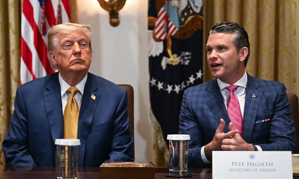 Chính quyền Trump đối mặt rắc rối từ lệnh hạ sát người sống sót trên 'xuồng ma túy' - Báo VnExpress