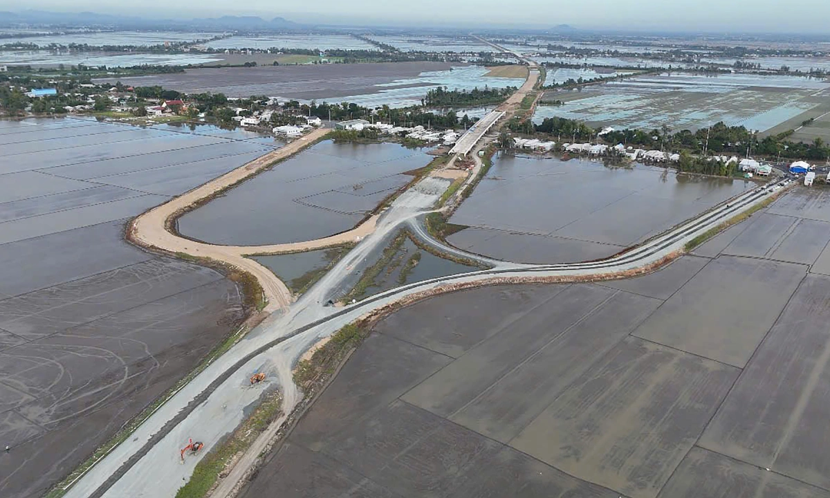 Toàn Cảnh Cần Thơ 2026: Bảng Giá Đất Mới Nhất, Hạ Tầng Bứt Phá Và Tầm Nhìn Chiến Lược 4 Cao tốc Châu Đốc - Cần Thơ - Sóc Trăng thành hình - Báo VnExpress