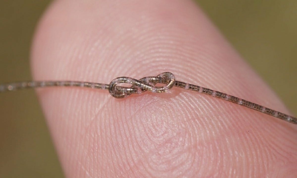 Trung Quốc ra mắt "chip dạng sợi" mỏng như tóc