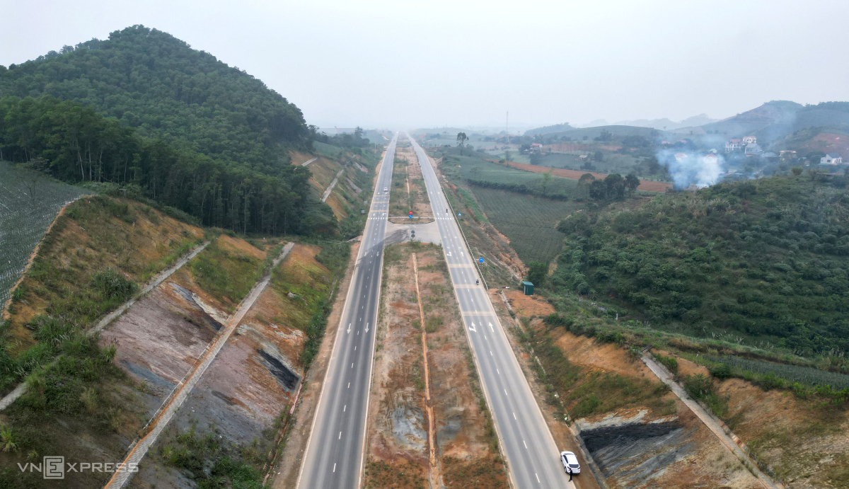 Gallery - Đại lộ lớn nhất Ninh Bình hoàn thành - Báo VnExpress