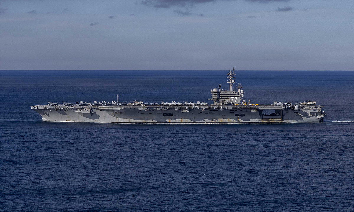 Ông Trump cân nhắc điều thêm tàu sân bay tới gần Iran