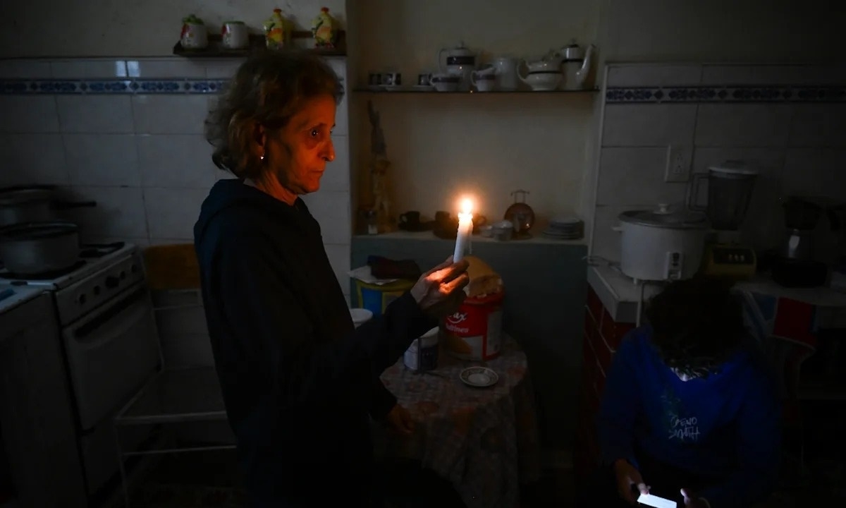 Tình cảnh người Cuba giữa vòng kiềm tỏa năng lượng của Mỹ