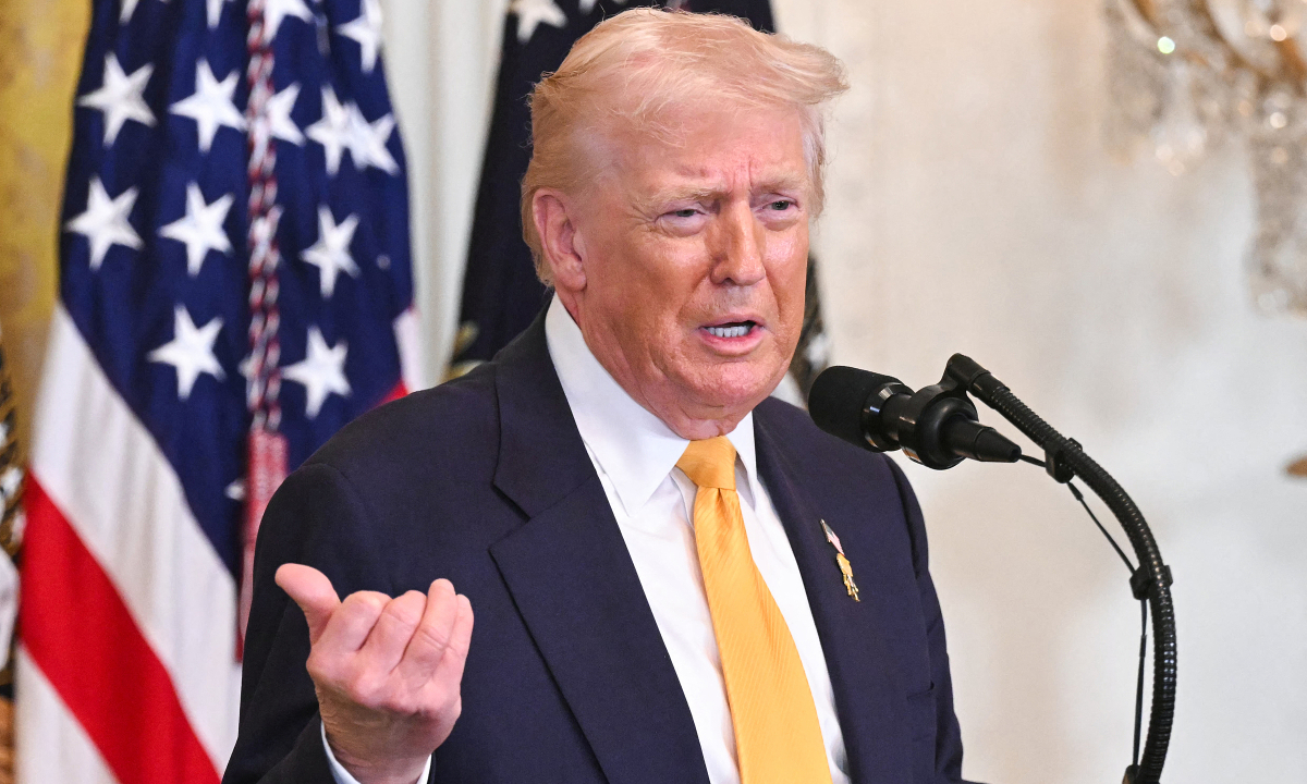 Kỳ vọng và hoài nghi khi ông Trump ra lệnh công khai tài liệu về người ngoài hành tinh