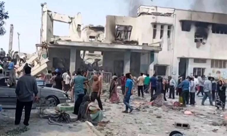 Cảnh tan hoang ở trường nữ sinh Iran trúng tên lửa