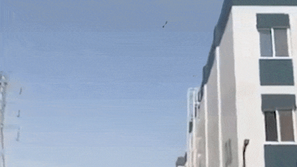 Người dân tháo chạy khỏi tên lửa trả đũa từ Iran