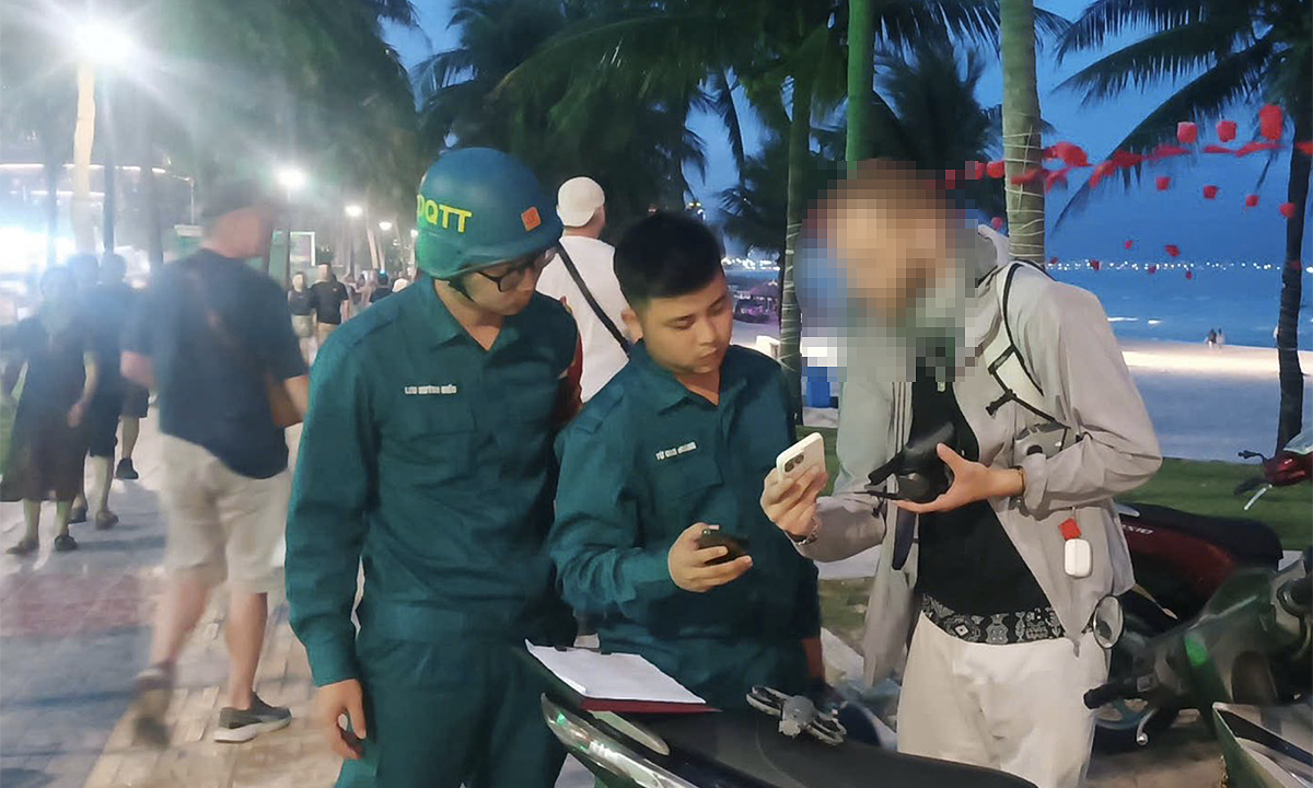 83 chuyến bay bị ảnh hưởng bởi flycam trong một tuần