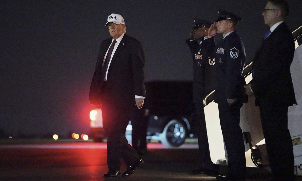 Động lực có thể thúc đẩy ông Trump quyết định không kích Iran