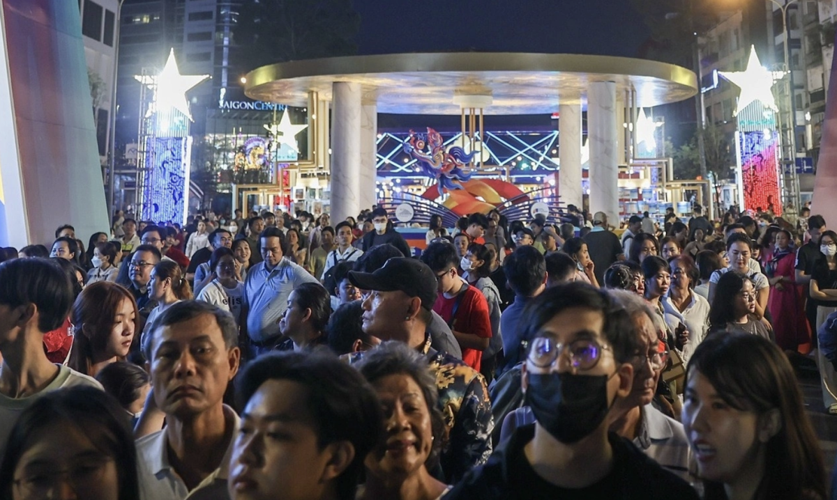 'Phố đi bộ Nguyễn Huệ không phải là nơi tổ chức sự kiện tràn lan'
