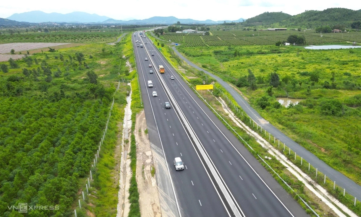 Thu phí 5 tuyến cao tốc Bắc Nam từ 22h ngày 2/3