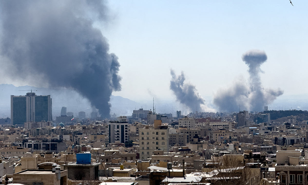 Iran xác nhận thêm 7 chỉ huy quân đội thiệt mạng