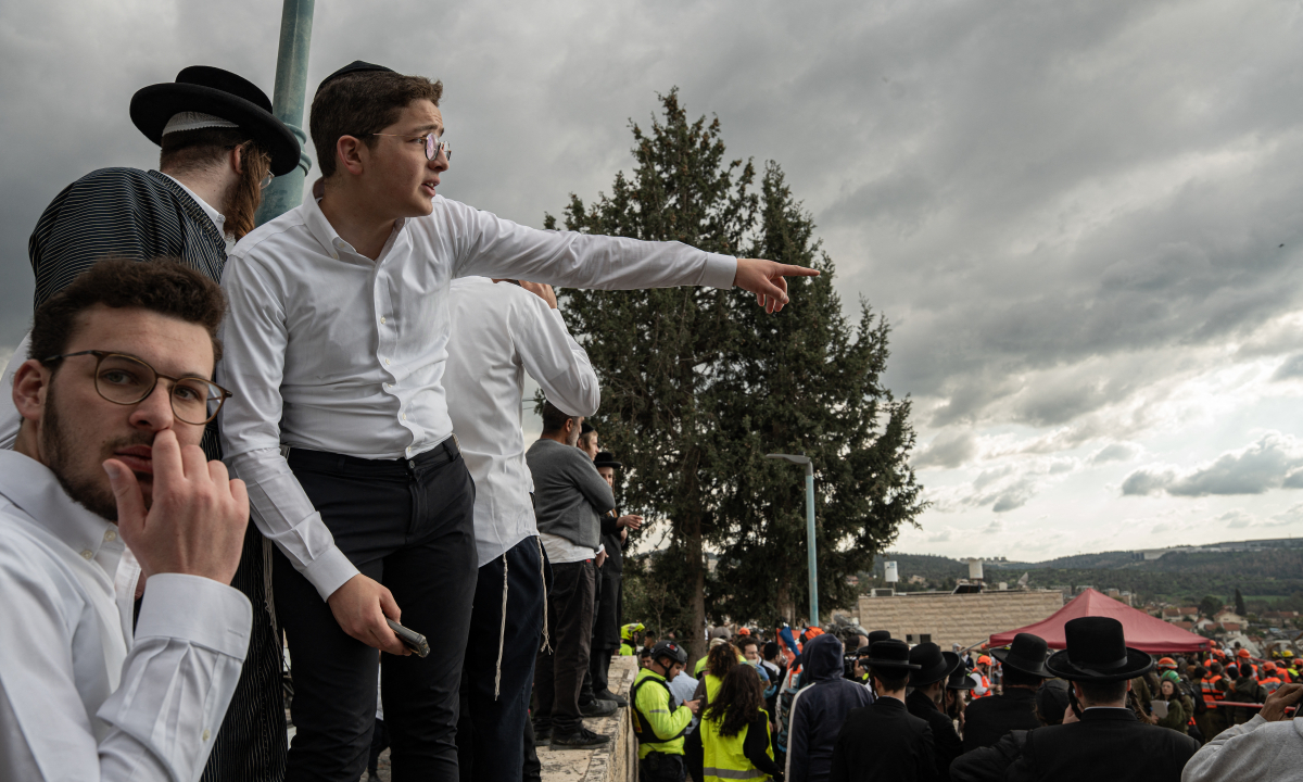 Người Israel kể 'ngày kinh hoàng' khi tên lửa Iran giáng xuống